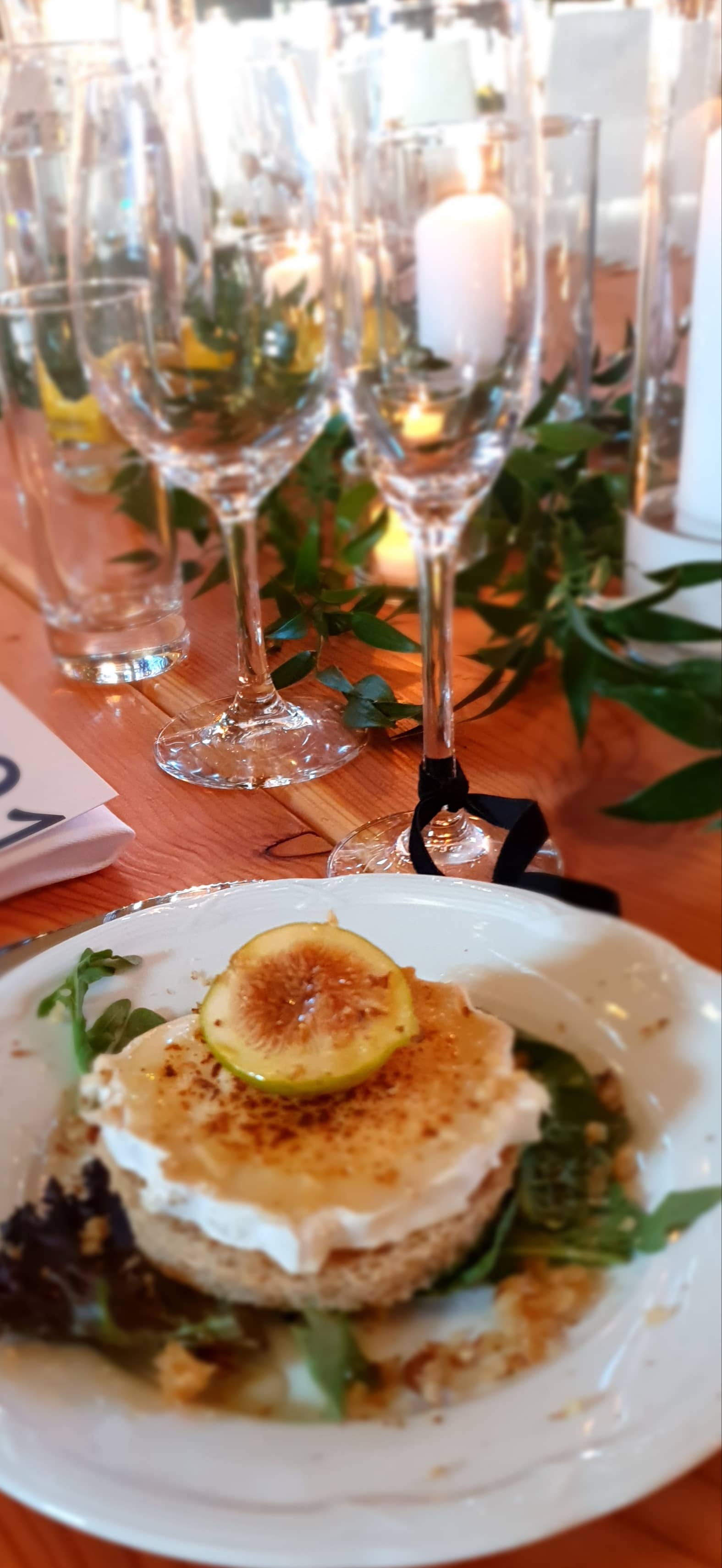 Aptitretare med fikon och getost